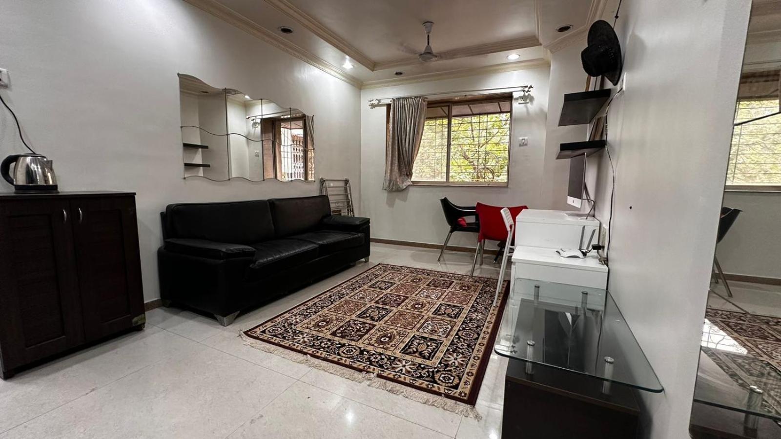 Shardaram Beside Ruby Hall Clinic & Crown Plaza * Pune